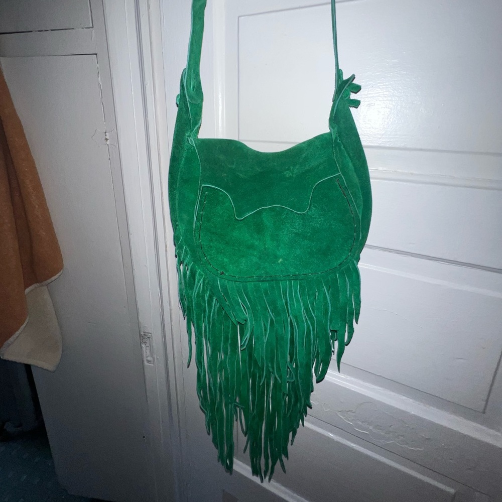 Fringed suede shoulder bag